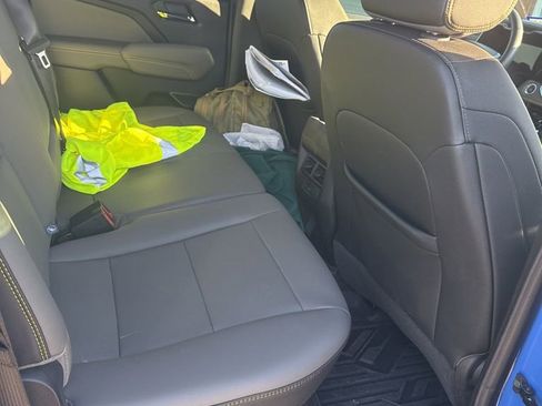 Used 2025 Chevrolet Colorado ZR2 w/ Technology Package image 9