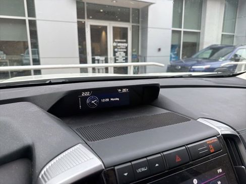 Used 2022 Subaru Ascent Touring image 24