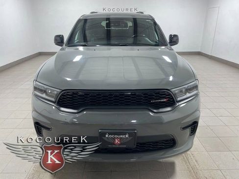 Used 2023 Dodge Durango GT image 2