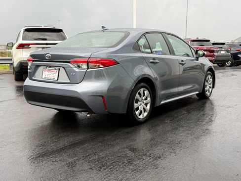 Used 2024 Toyota Corolla LE FWD image 5
