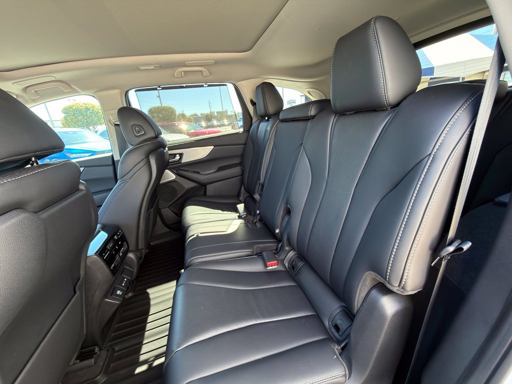 Certified 2026 Acura MDX w/ Technology Package FWD image 34