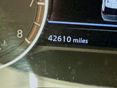 Used 2025 Nissan Rogue SV image 19