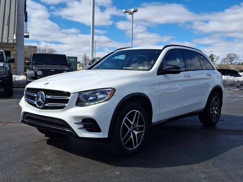 Used 2019 Mercedes-Benz GLC 300 4MATIC image 3