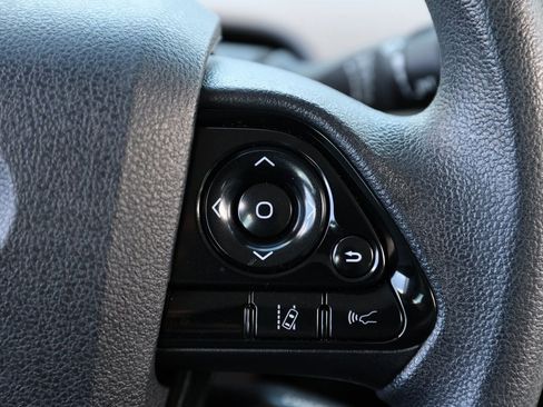 Certified 2022 Toyota Prius LE image 22