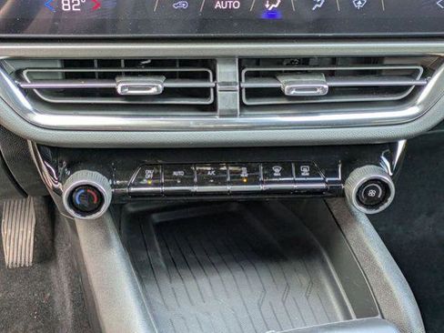 New 2026 Chevrolet Equinox EV LT image 20