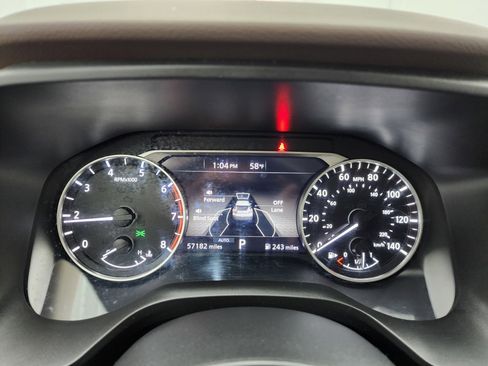 Used 2023 Nissan Rogue SV image 10