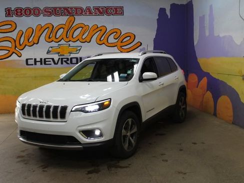 Used 2019 Jeep Cherokee Limited AWD/4WD image 7