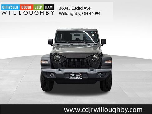 Used 2018 Jeep Wrangler Unlimited Sport AWD/4WD image 2