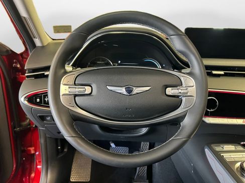 Used 2023 Genesis GV70 2.5T w/ Advanced Package AWD/4WD image 13