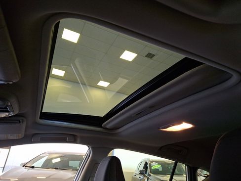 Used 2024 Subaru Impreza 2.0i Sport image 13