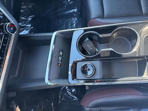 Used 2025 Chevrolet Equinox RS w/ Safety and Technology Package image 25