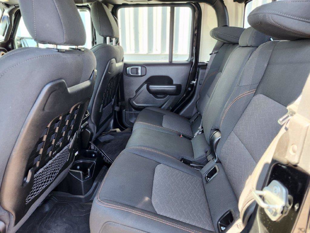 Used 2021 Jeep Gladiator Mojave AWD/4WD image 14