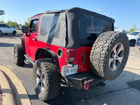 Used 2015 Jeep Wrangler Sport AWD/4WD image 2
