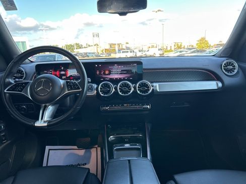 Used 2024 Mercedes-Benz GLB 250 image 12