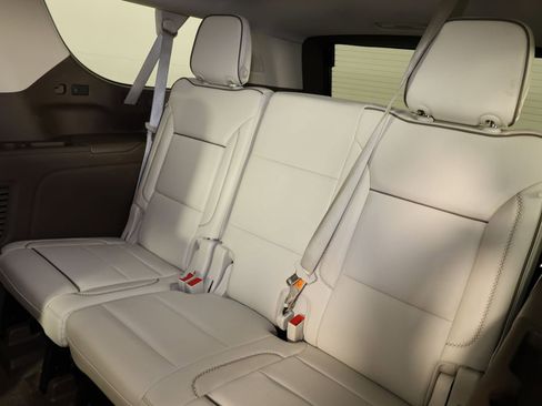 Used 2023 GMC Yukon XL Denali w/ LPO, Floor Liner Package AWD/4WD image 12