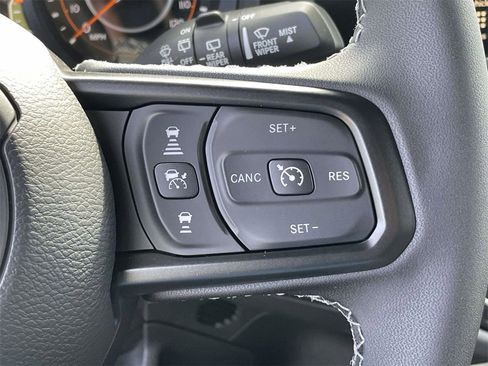 New 2025 Jeep Wrangler Unlimited Rubicon image 14