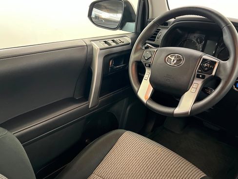 Used 2023 Toyota 4Runner SR5 AWD/4WD image 12