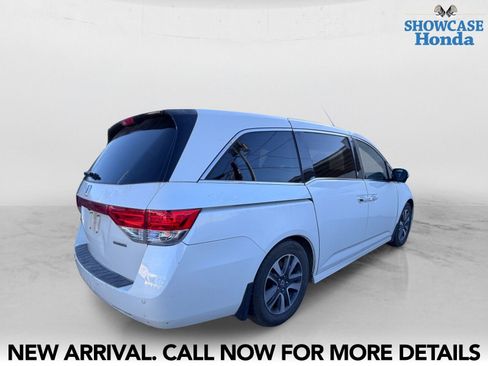Used 2016 Honda Odyssey Touring image 5