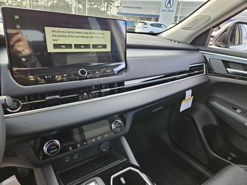 New 2026 Mitsubishi Outlander ES image 13