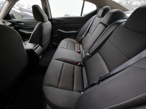 Used 2025 Nissan Altima 2.5 SV image 28