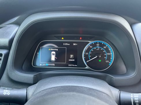 Used 2024 Nissan Leaf S FWD image 22