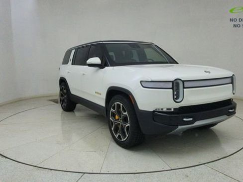Used 2024 Rivian R1S Adventure AWD/4WD image 66