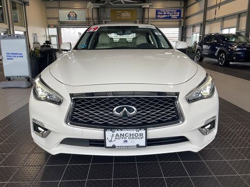 Used 2019 INFINITI Q50 Luxe w/ Essential Package (3.0T Luxe) AWD/4WD image 3