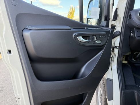 New 2026 Mercedes-Benz Sprinter 2500 image 19