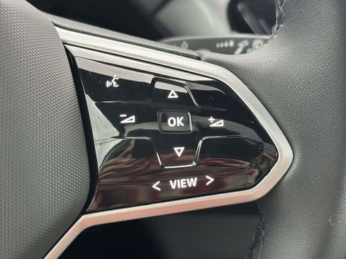 Used 2023 Volkswagen ID.4 Pro S Plus image 20