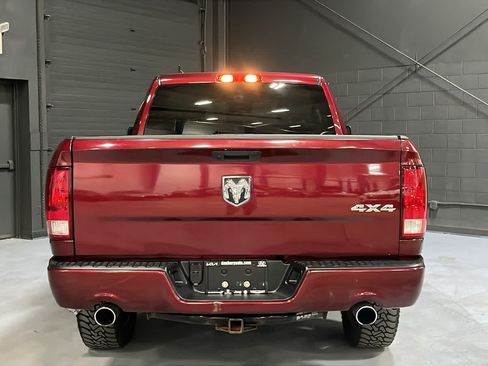 Used 2019 RAM 1500 Express w/ Express Value Package AWD/4WD image 5