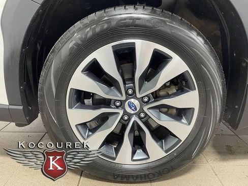Used 2024 Subaru Outback Touring AWD/4WD image 7