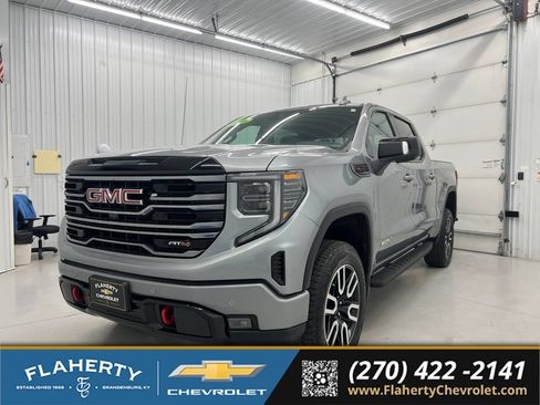Used 2025 GMC Sierra 1500 AT4 w/ AT4 Premium Package AWD/4WD image 6