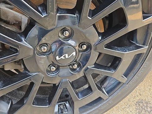 Used 2022 Kia Telluride EX w/ EX Premium Package image 22