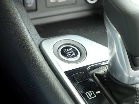 Used 2025 Nissan Sentra SV FWD image 10