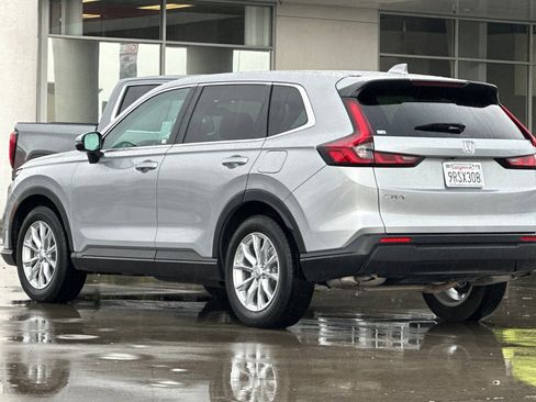 Used 2025 Honda CR-V EX image 4