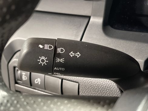 Used 2025 Toyota Tacoma SR image 20