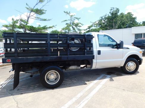 Used 2015 Ford F350 XL w/ Trailer Tow Package image 2