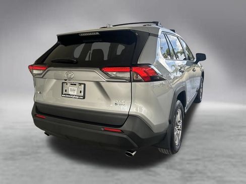 Used 2025 Toyota RAV4 XLE AWD/4WD image 3