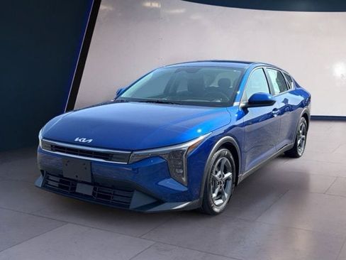 Certified 2025 Kia K4 FWD image 1