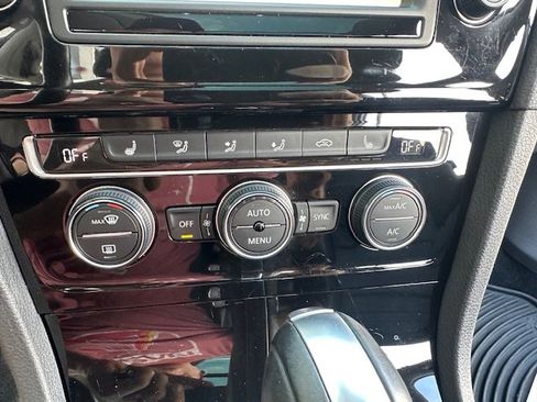 Used 2016 Volkswagen Golf SEL w/ Lighting Package (SEL) image 29