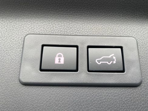 Certified 2025 Subaru Forester Premium image 34