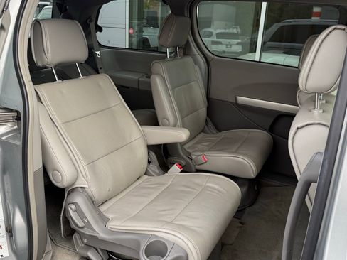 Used 2009 Nissan Quest SE w/ Seat Pkg image 15