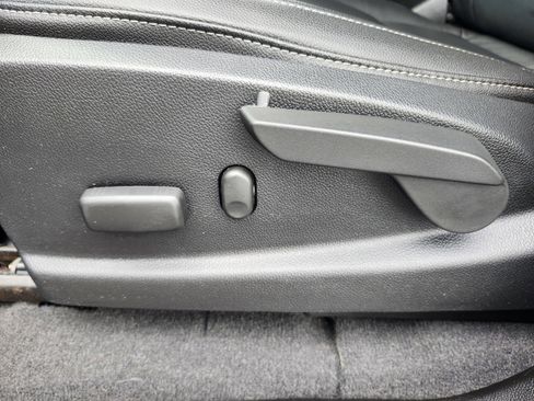 Used 2020 GMC Canyon SLT w/ Driver Alert Package image 19