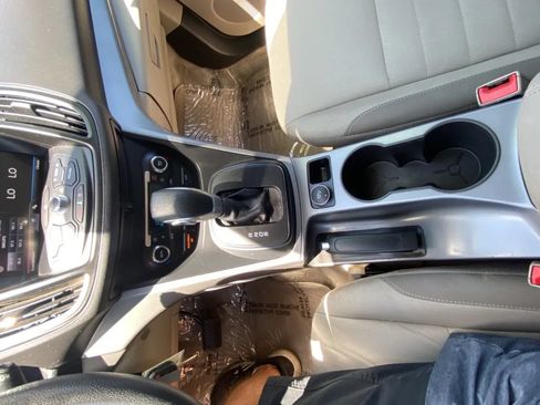 Used 2015 Ford Escape SE w/ Equipment Group 201A FWD image 13