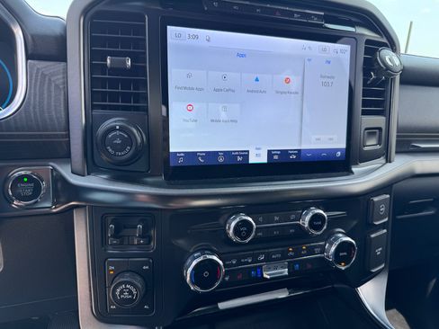 Used 2022 Ford F150 Platinum w/ Equipment Group 701A High AWD/4WD image 17