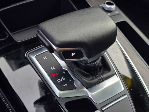 Certified 2025 Audi Q5 2.0T Premium Plus w/ Premium Plus Package image 38