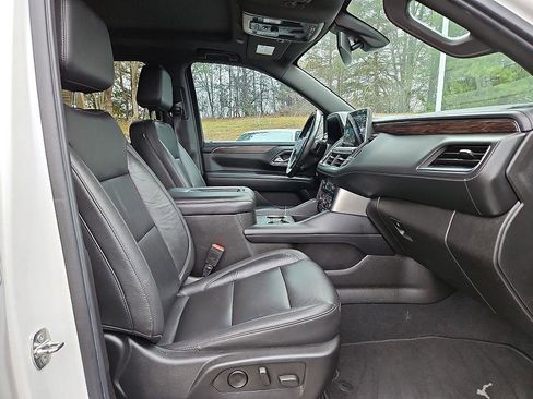 Used 2021 Chevrolet Suburban Z71 image 14
