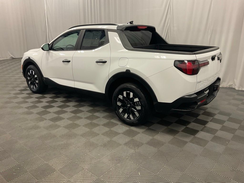 Used 2025 Hyundai Santa Cruz SEL FWD image 8