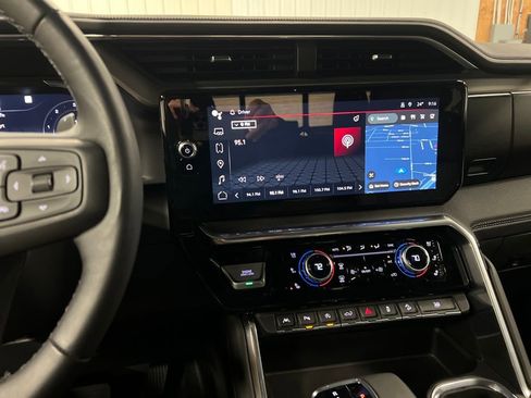 Certified 2023 GMC Sierra 1500 Denali w/ Technology Package image 22