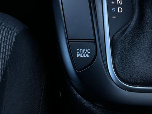 Used 2025 Kia Soul LX w/ LX Technology Package image 22